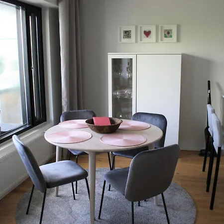 Apartment Air Conditioned Downtown With View