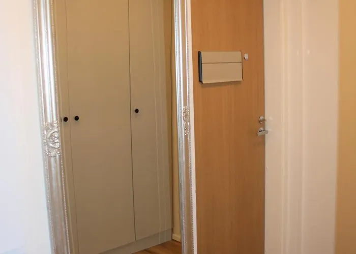 Air Conditioned Downtown With View * 海门林纳