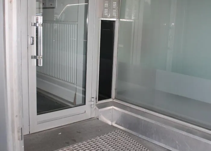 Air Conditioned Downtown With View * 海门林纳