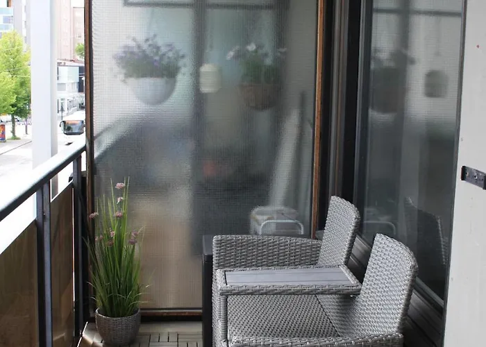 Air Conditioned Downtown With View * 海门林纳